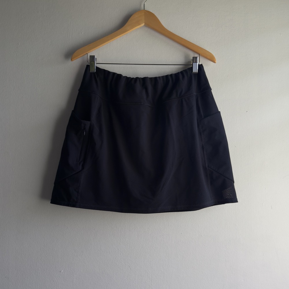 Athleta Mesh Trim Active Skort Womens LT Large Tall Black Pockets Golf Gorpcore